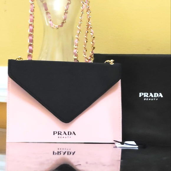 Prada hand pouch converted into shoulder bag or cross body - Picture 5 of 16